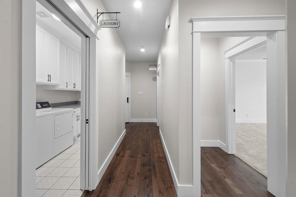 Kerens, Texas, 75144, United States, 4 Bedrooms Bedrooms, ,5 BathroomsBathrooms,Residential,Active,2045609