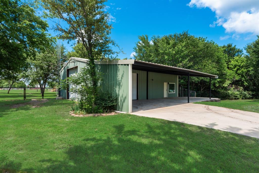 Kerens, Texas, 75144, United States, 4 Bedrooms Bedrooms, ,5 BathroomsBathrooms,Residential,Active,2045609
