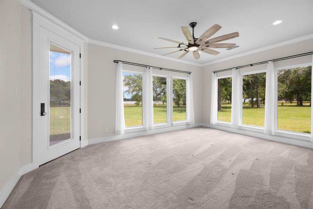 Kerens, Texas, 75144, United States, 4 Bedrooms Bedrooms, ,5 BathroomsBathrooms,Residential,Active,2045609