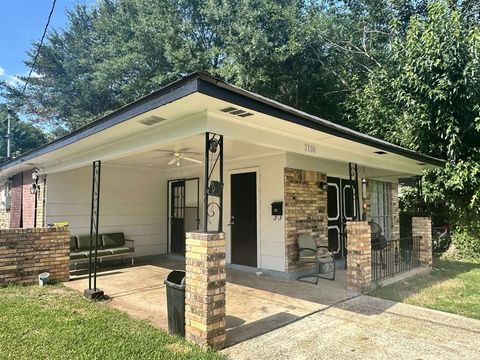 2760 Anna Street Shreveport LA 71103