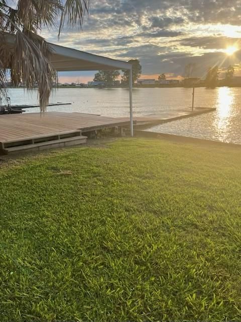 2054 Pelican Isle Kerens TX 75144