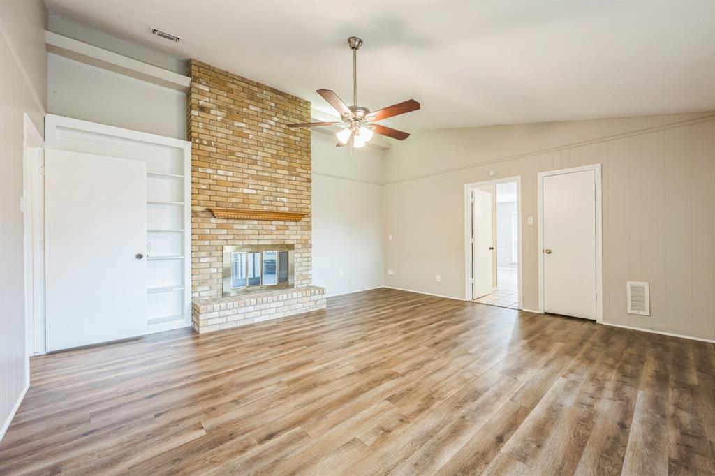 2413 Golden Willow Lane