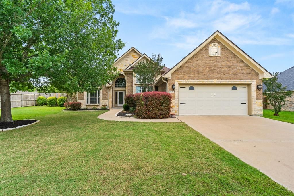 Photo of 806 Marshall Drive, Belton, TX 76513 (MLS # 21273169)