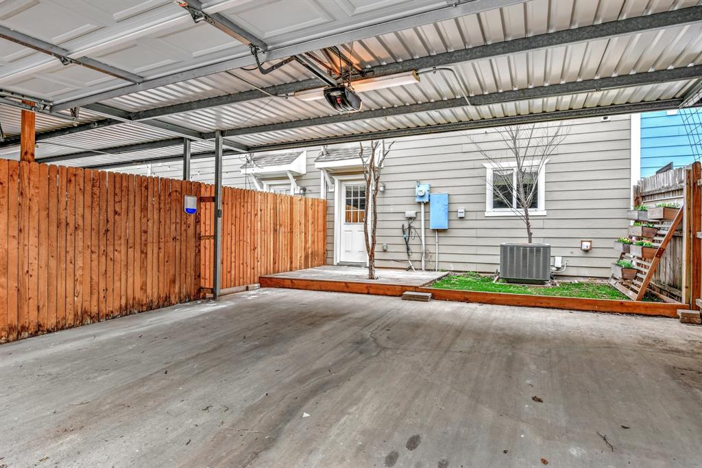 STARR ROW BLK 90 - Residential Lease