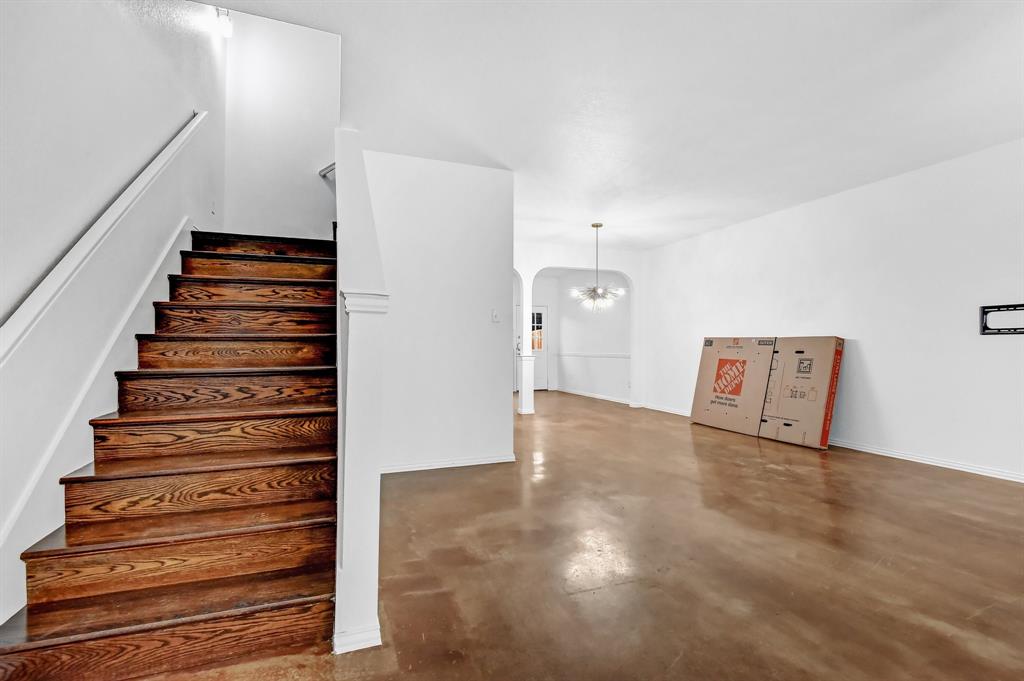 STARR ROW BLK 90 - Residential Lease