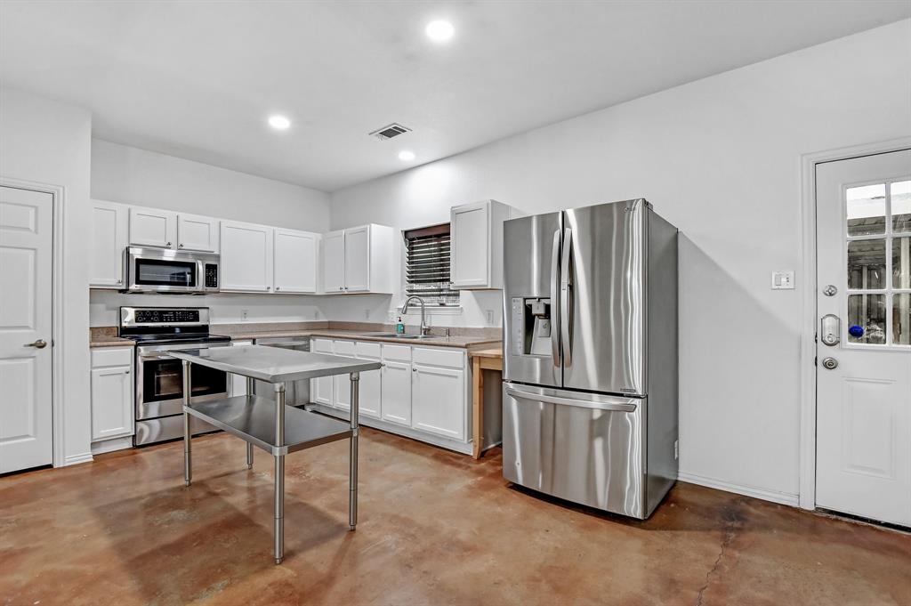 STARR ROW BLK 90 - Residential Lease