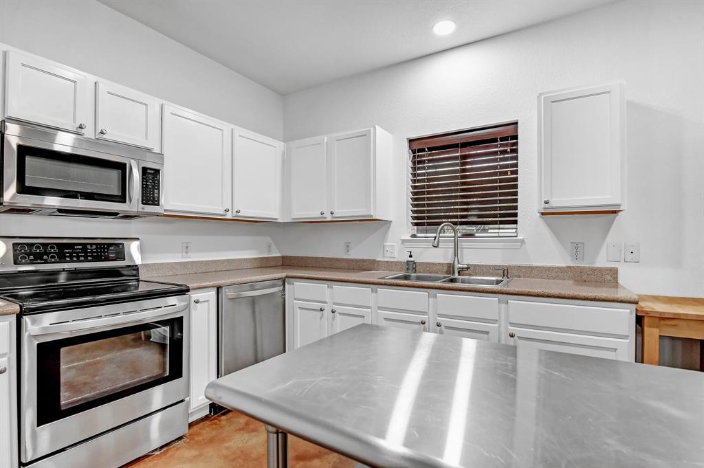 STARR ROW BLK 90 - Residential Lease