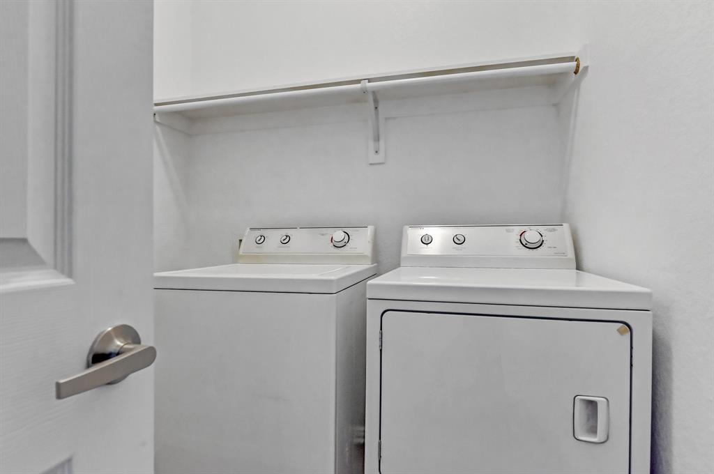 STARR ROW BLK 90 - Residential Lease