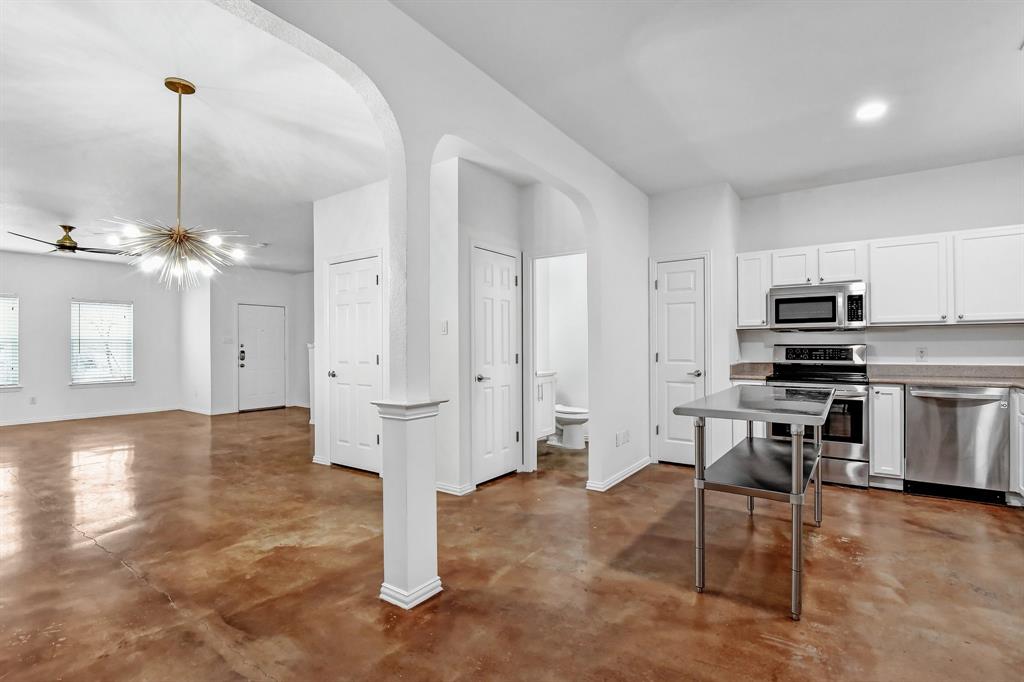 STARR ROW BLK 90 - Residential Lease