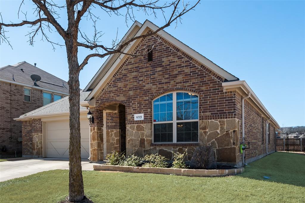6321 Roaring Creek