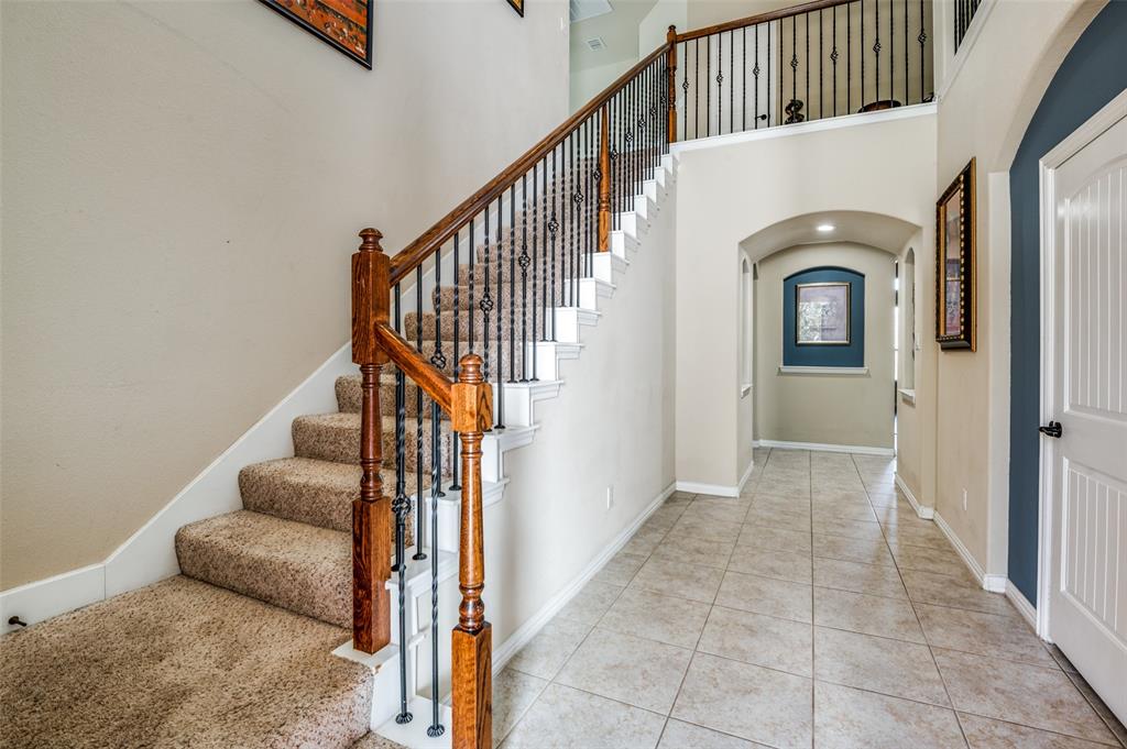 9848 Robinwoods Drive