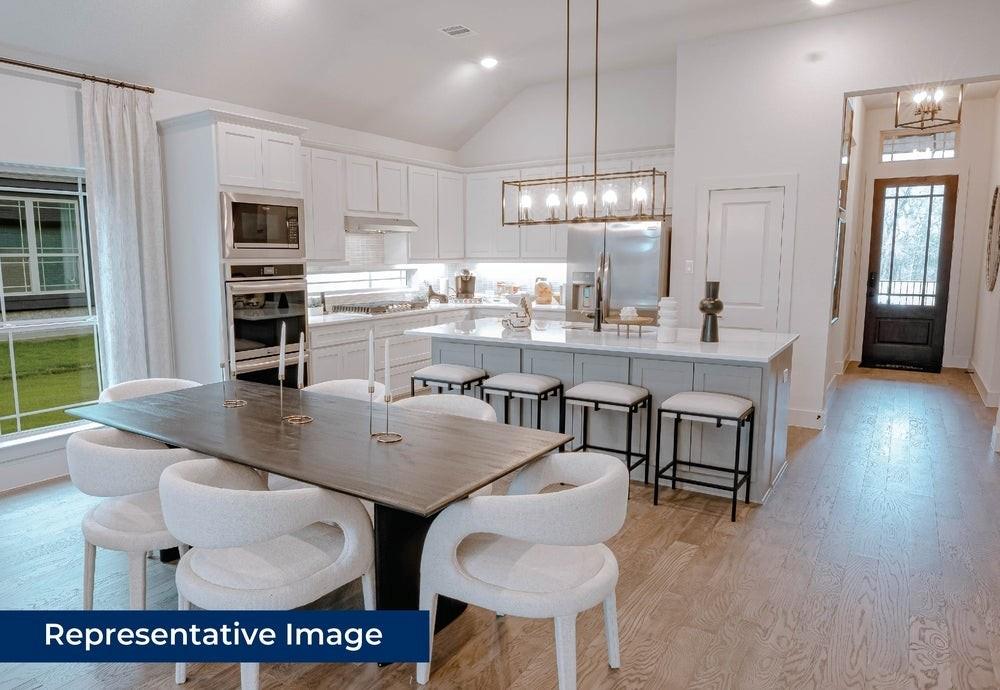 9925 Villa Verde