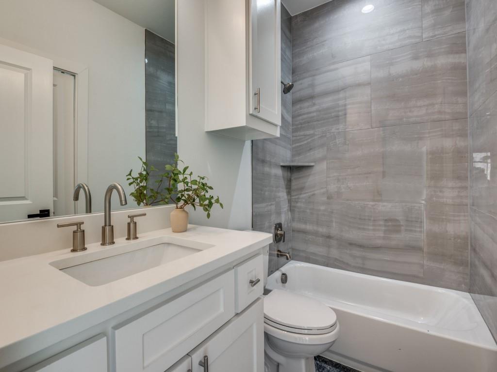 Woodacres Corner - Residential