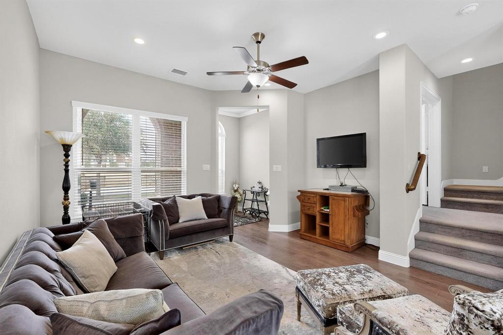 Riverside Point - Residential