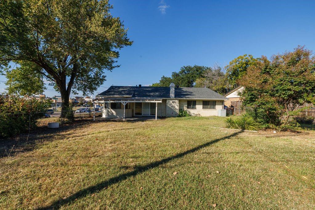 204 E Grubb Drive