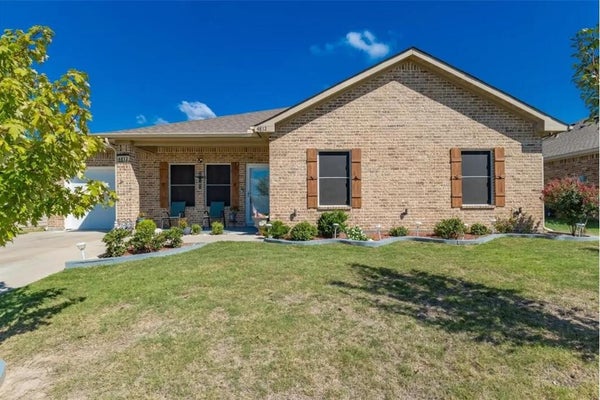 4812 JEFFERSON ST, GREENVILLE, TX 75401 - Image ef469ce0ebbec4e9f903f30bb9316c59/3869673769
