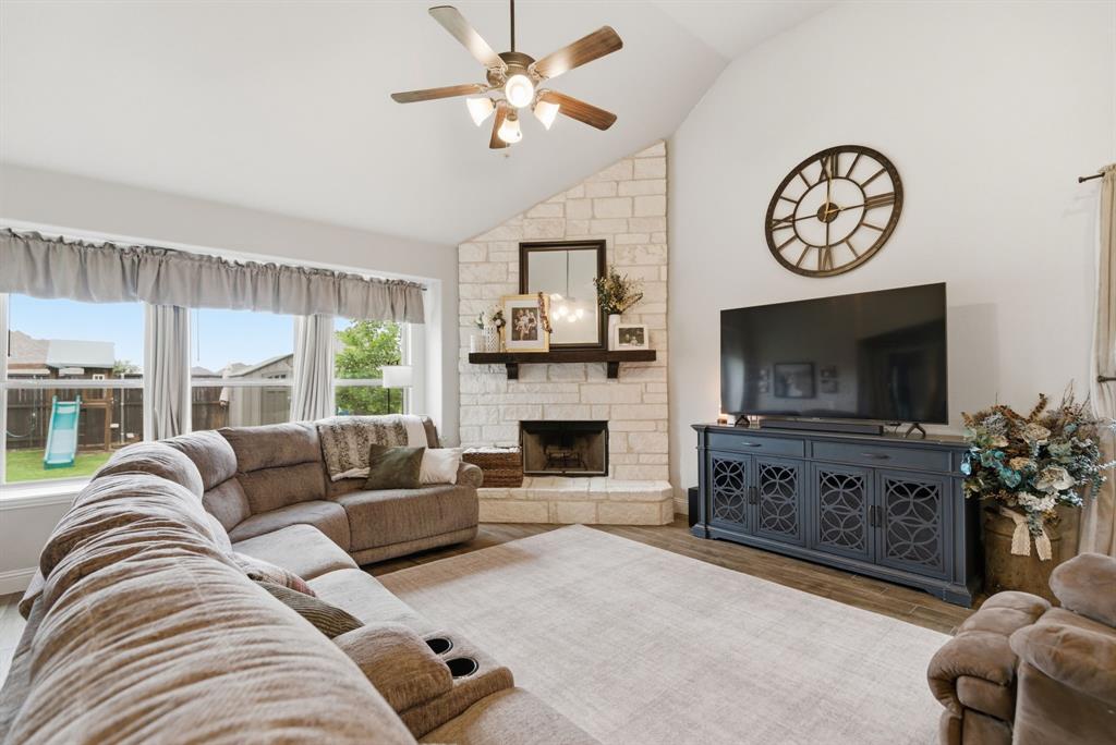 620 Leadtree Trail
