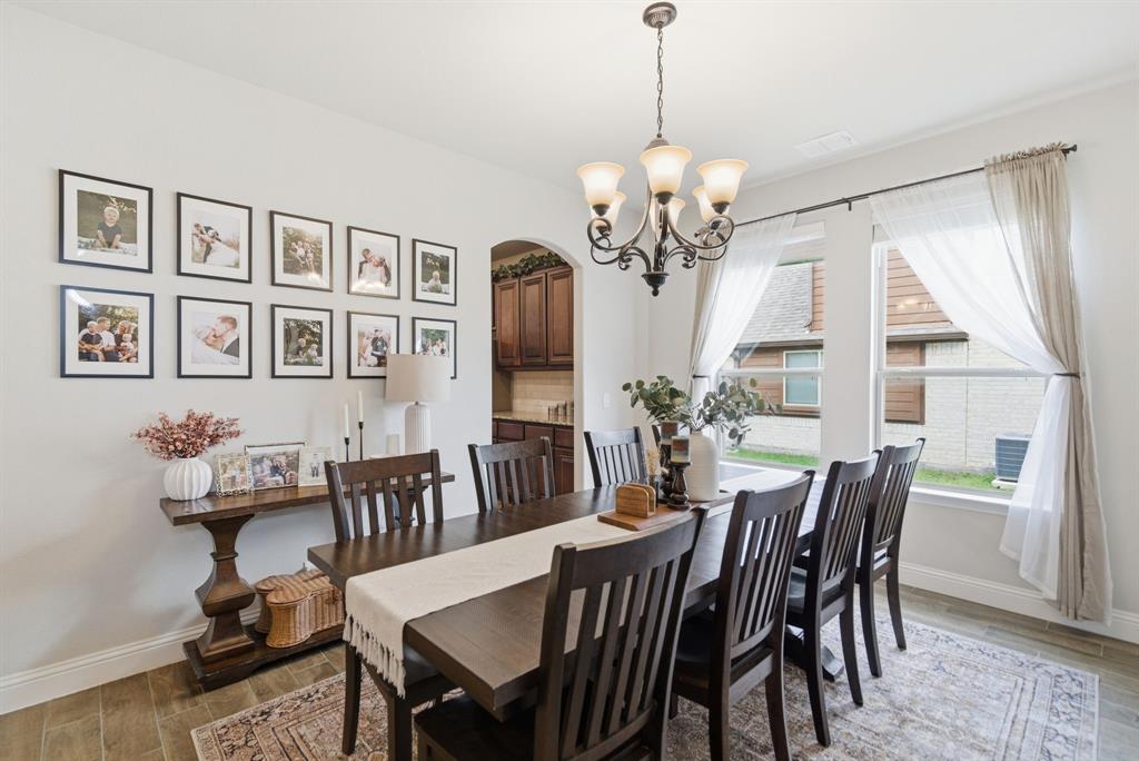 620 Leadtree Trail