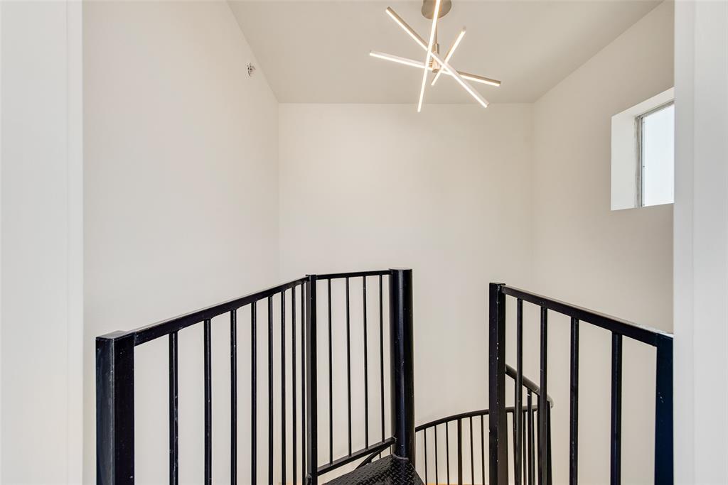 959 West Bluff Condo - Residential