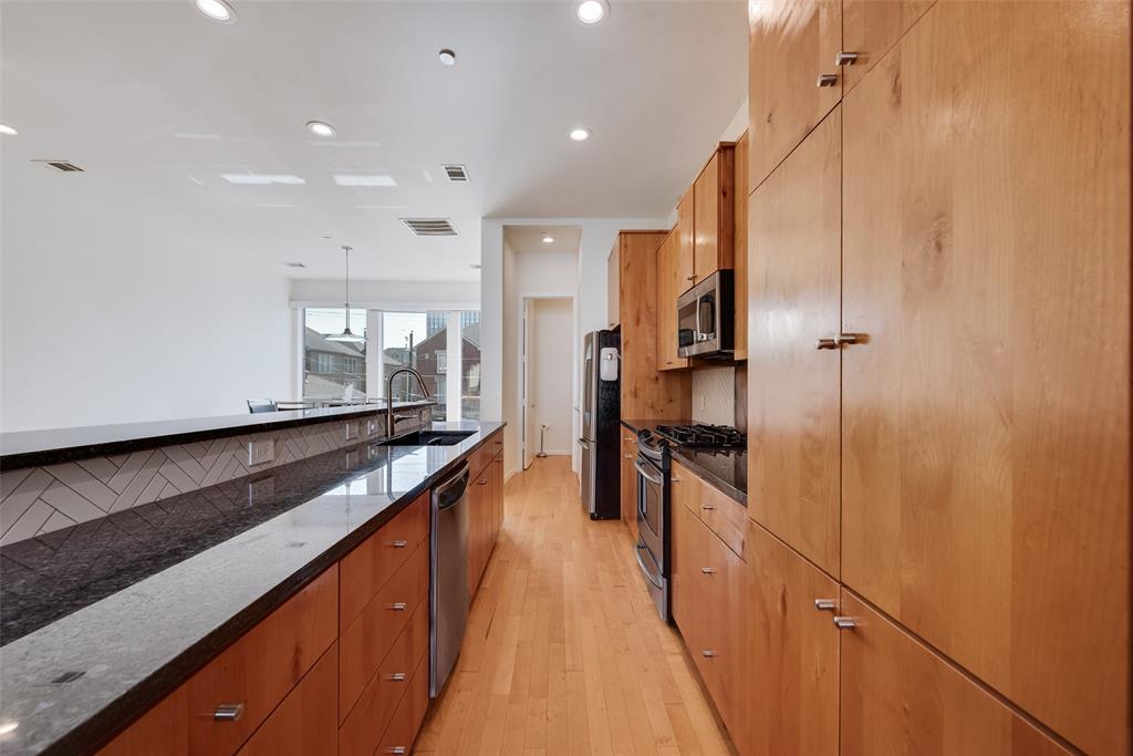 959 West Bluff Condo - Residential