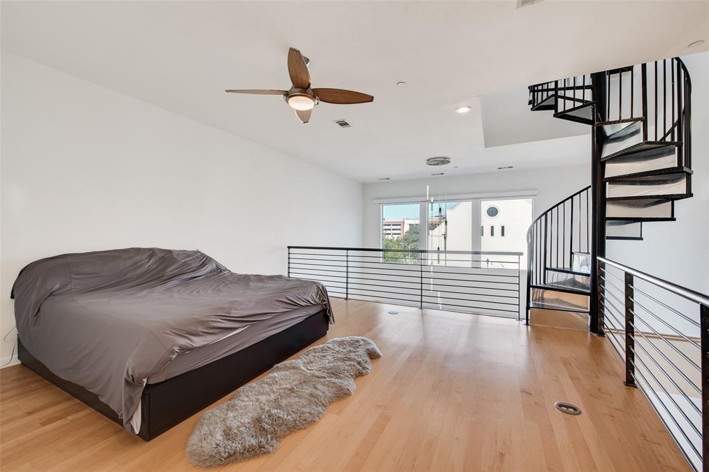 959 West Bluff Condo - Residential