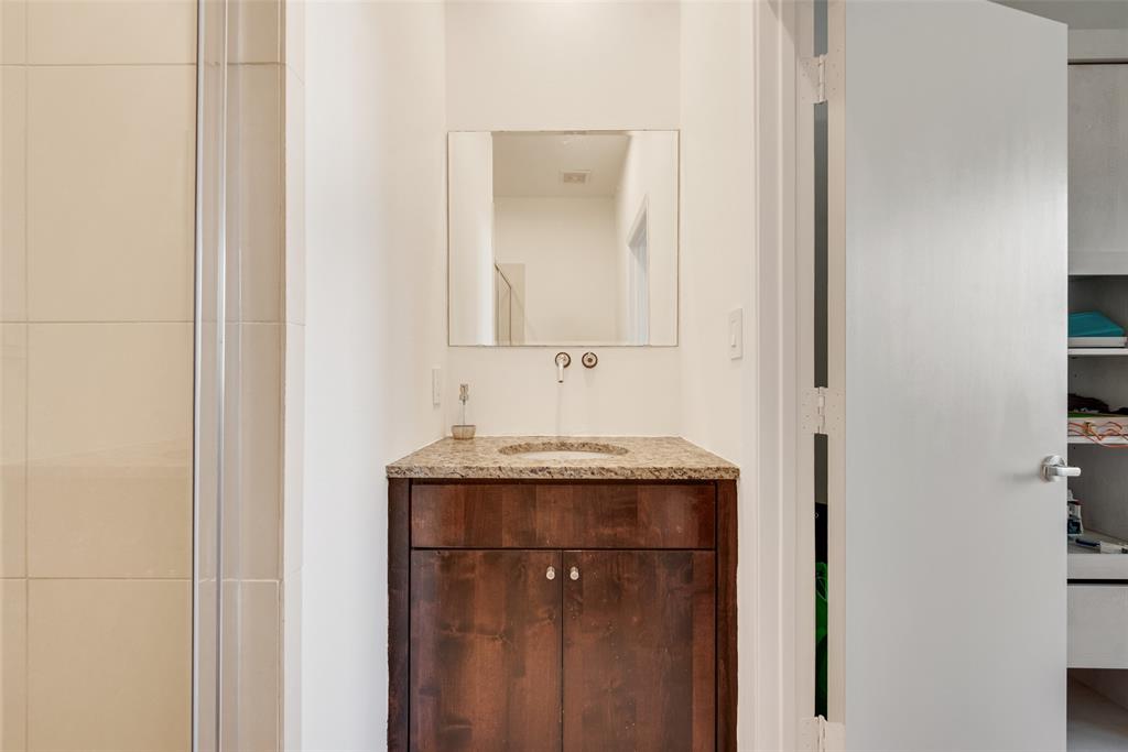 959 West Bluff Condo - Residential