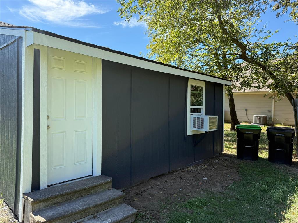 638 E Walcott Street