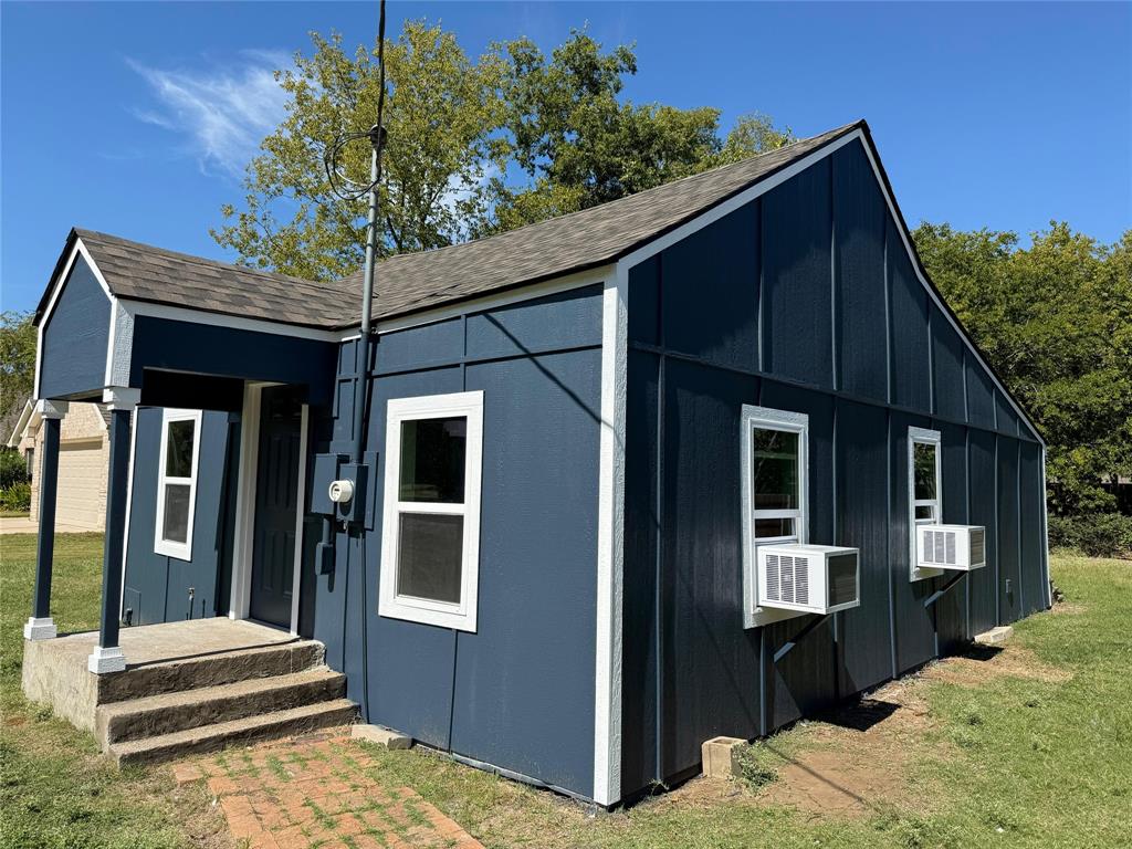 638 E Walcott Street