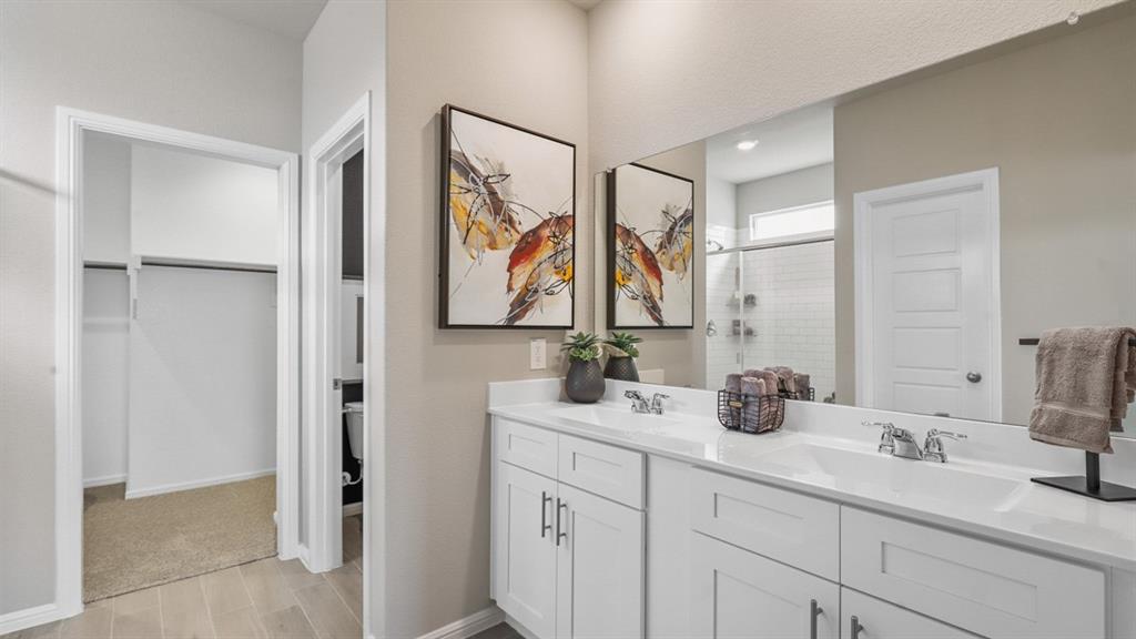 Heritage Village - D.R. Horton - Residential