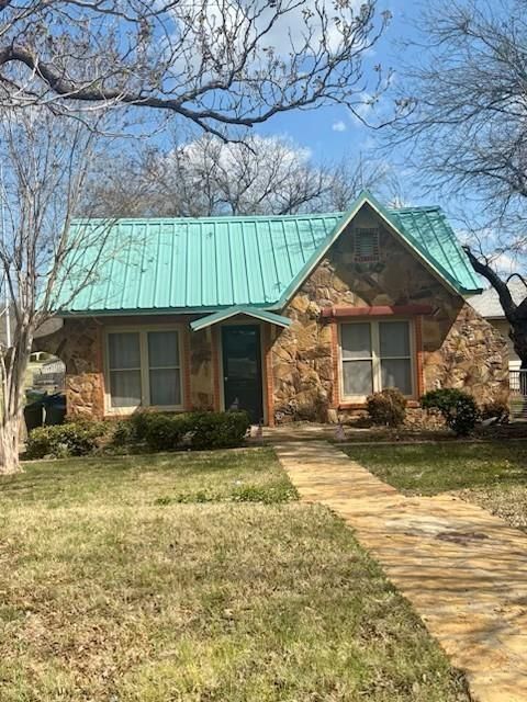 57 S Pecan Street Albany TX 76430