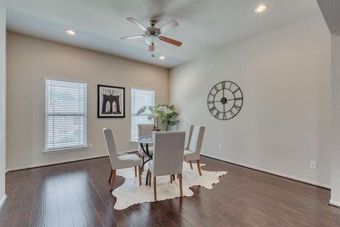 Tiny photo for 2707 Mccart Avenue #209, Fort Worth, TX 76110 (MLS # 20917352)