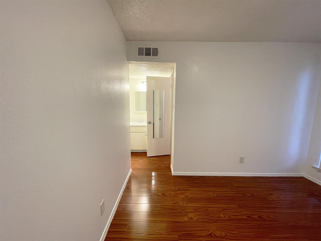 Richardson Life Style Twnhms - Residential
