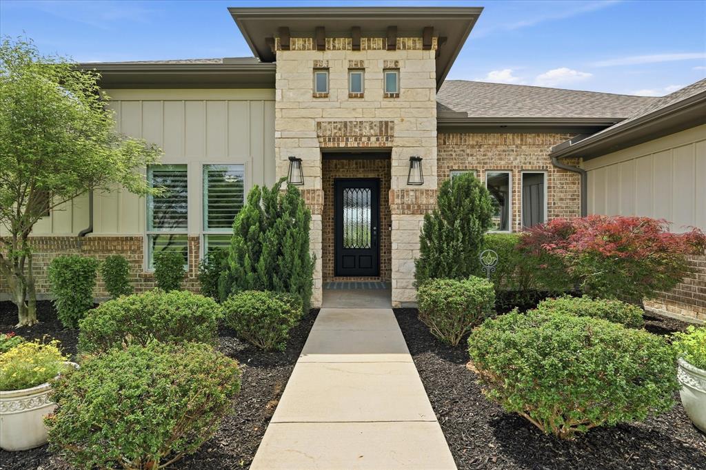 3249 Glenmore Avenue