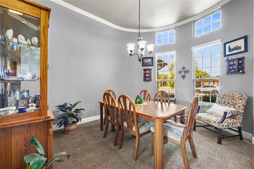 1025 Lincoln Drive