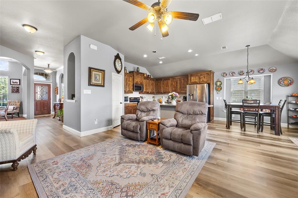 1025 Lincoln Drive