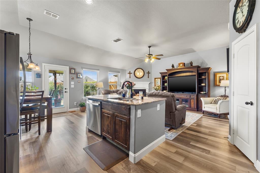 1025 Lincoln Drive
