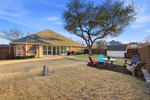 Tiny photo for 701 Queens Drive, Waxahachie, TX 75165 (MLS # 21196121)