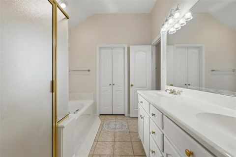 Tiny photo for 701 Queens Drive, Waxahachie, TX 75165 (MLS # 21196121)