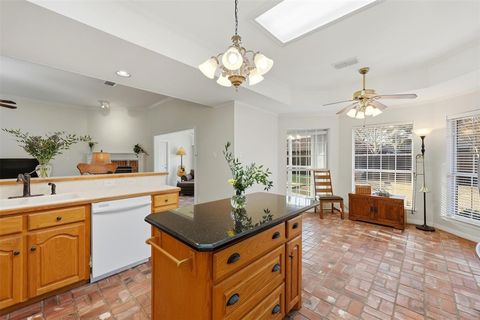 Tiny photo for 701 Queens Drive, Waxahachie, TX 75165 (MLS # 21196121)