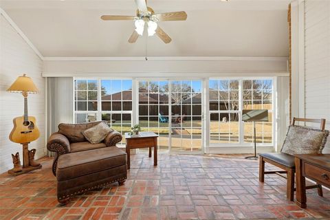 Tiny photo for 701 Queens Drive, Waxahachie, TX 75165 (MLS # 21196121)