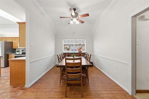 Tiny photo for 701 Queens Drive, Waxahachie, TX 75165 (MLS # 21196121)