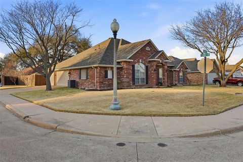 Tiny photo for 701 Queens Drive, Waxahachie, TX 75165 (MLS # 21196121)