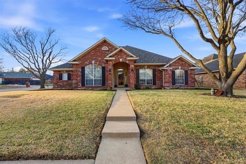 Tiny photo for 701 Queens Drive, Waxahachie, TX 75165 (MLS # 21196121)