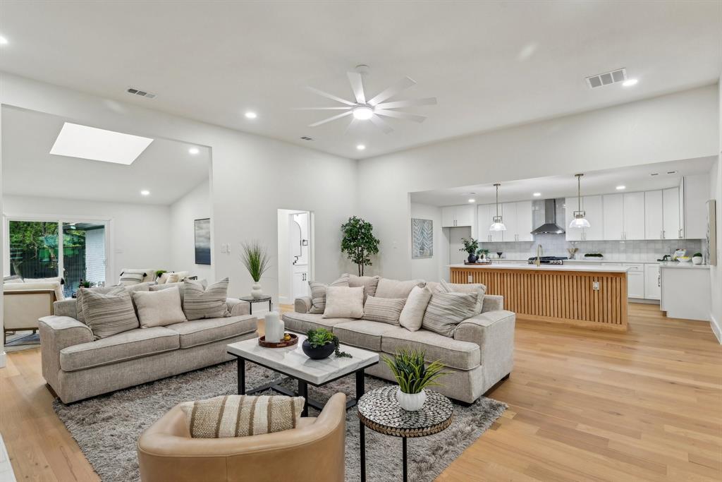 9626 Vista Oaks Drive