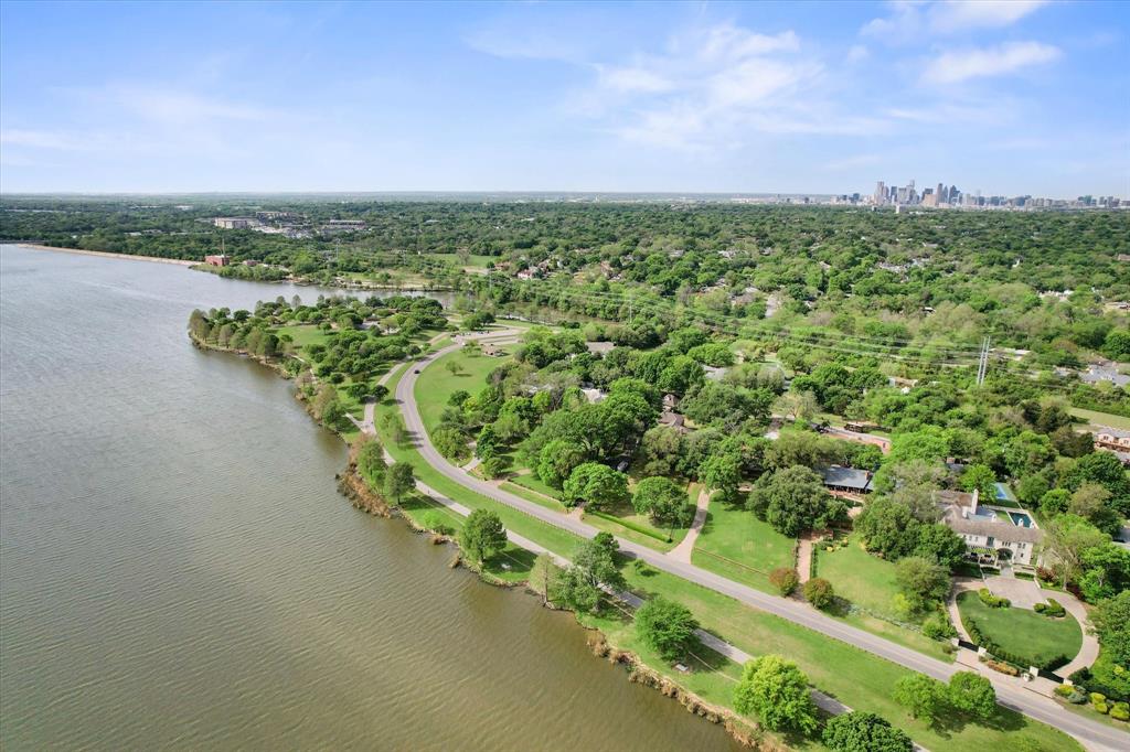 3505 W Lawther Drive