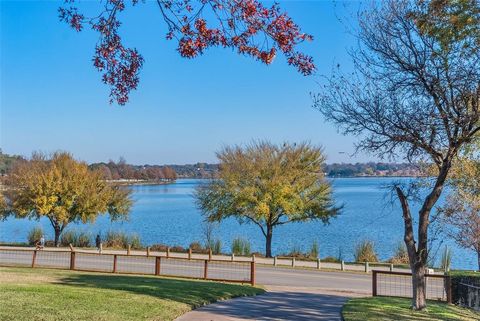 3505 W Lawther Drive Dallas TX 75214