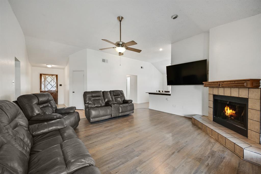 3317 Fairmeadows Lane