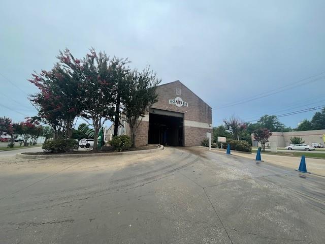 300 E Marshall Avenue