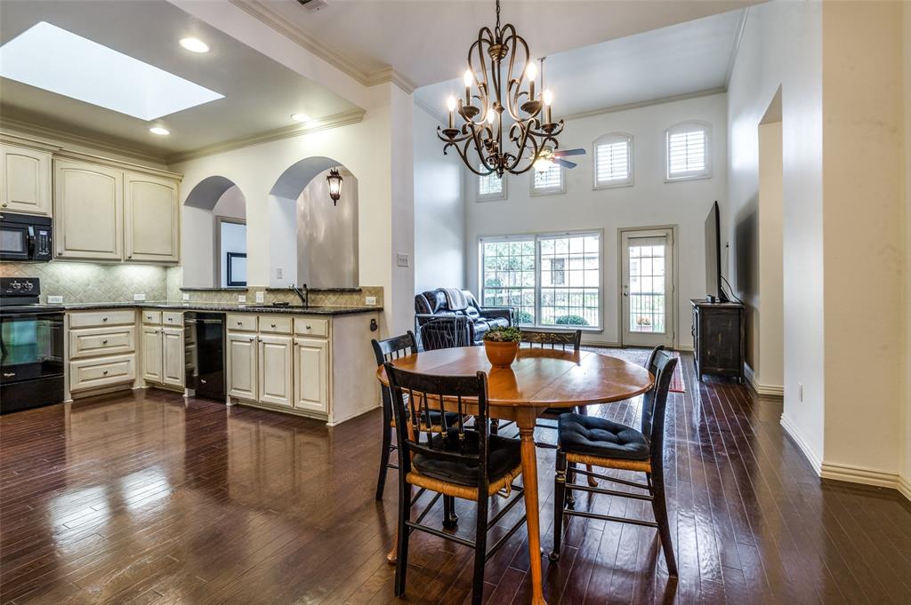 5621 Hummingbird Lane