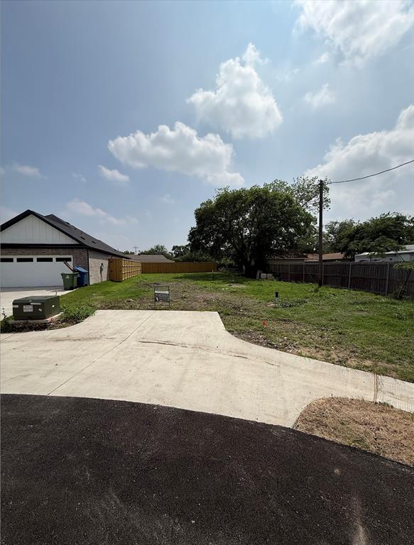 4604 Red Bud Court